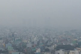 Sương mù bảng lảng ở Sài Gòn