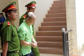  Kẻ đâm chết người yêu trong quán bida bị án chung thân