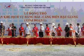 Cảng tổng hợp Vinalines Hậu Giang được khởi công