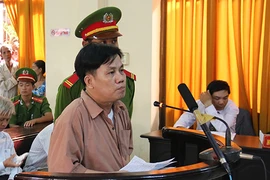 Quyết toán khống, trưởng phòng nông nghiệp lãnh án