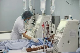 10 bệnh nhân chạy thận ở Hòa Bình đang dần ổn định