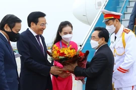 Thủ tướng Lào thăm chính thức Việt Nam