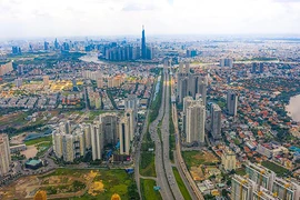 Đầu tư mạnh cho giao thông để tăng kết nối cho toàn vùng Đông Nam Bộ