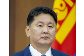 Tổng thống Mông Cổ thăm cấp Nhà nước tới Việt Nam