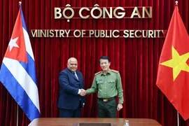 Đại tướng Lương Tam Quang tiếp Đại sứ Cuba