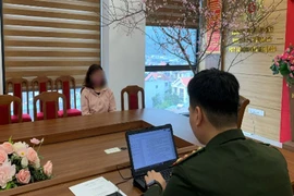 Công an triệu tập người đăng quảng cáo đổi tiền lẻ trên Facebook