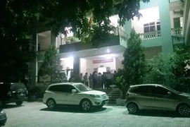 Vụ cảnh sát khống chế cán bộ kiểm lâm: Phát hiện hai cục tiền giấu tại chậu cây cảnh