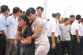 Tiếc thương người lính nhà giàn