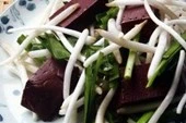 Vụ ăn huyết heo xào giá đỗ: Bệnh nhân không qua khỏi