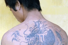 Trinh sát cải trang bác sĩ bắt kẻ giang hồ biệt danh 'Máy chém'