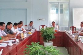 Nhờ Bộ Nội vụ 'giải cứu' vụ phó chánh thanh tra xin trẻ lại ba tuổi