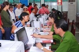 Thẻ căn cước công dân có gắn chíp điện tử được bảo mật ra sao?