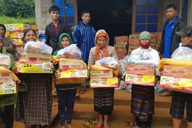 300 suất quà đến với đồng bào Hướng Hóa, Quảng Trị