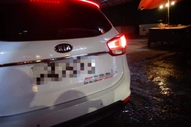 “Xin đậu nhờ, em ra liền!”