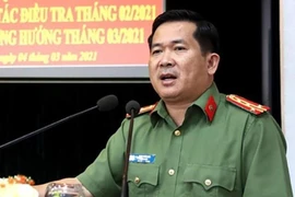 Chuyện ông Đinh Văn Nơi: “Tui lựa mấy người nào quen lớn tôi bắt trước”
