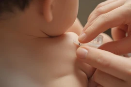 Bé sơ sinh tử vong sau khi tiêm: Lãnh đạo bệnh viện sẽ gặp gia đình để chia buồn