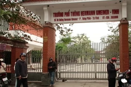 Từ vụ sập trần gỗ lớp học: Để không còn những lớp học mất an toàn
