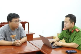 Nam sinh tung tin giả “bị công an dỏm đi xe biển xanh bắt” sẽ bị xử lý ra sao?