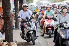 Phạt lao động công ích người vi phạm giao thông: Nên nhưng cần tính kỹ