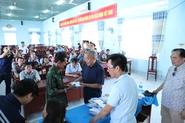 Cập nhật danh sách Bạn đọc Báo Pháp Luật TP.HCM hỗ trợ đồng bào miền Trung 