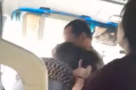 Trách nhiệm pháp lý vụ tấn công tài xế đang lái xe buýt