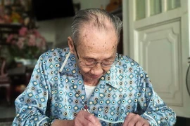 Tính trách nhiệm của cán bộ từ vụ cụ ông 102 tuổi