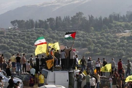 Thế khó của Israel: Cùng lúc hứng rocket từ Hamas và Lebanon