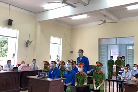 Ngày đầu xét xử Trương Châu Hữu Danh và 4 bị cáo nhóm 'Báo Sạch' 