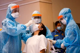 Thận trọng đúng cách với Omicron