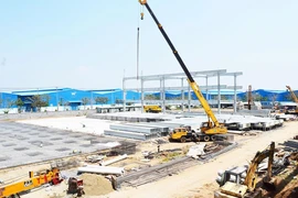 Đua nhau lập khu công nghiệp tỉ đô đón “đại bàng”
