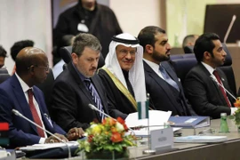 OPEC+ họp nhưng Nga quyết định sản lượng dầu