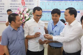 Trẻ đầu tiên được cấp khai sinh, thẻ BHYT qua dịch vụ công