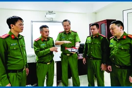 Cảnh sát cơ động xây dựng 'quả đấm thép', tác chiến trên không