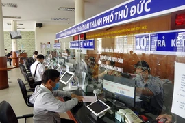 Người dân đến làm thủ tục tại bộ phận tiếp nhận và trả kết quả tại khu vực I, TP Thủ Đức.