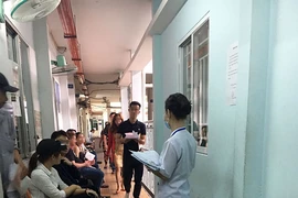 Người dân đến khám bệnh tại BV Tâm thần TP.HCM.