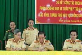 13 tỉnh miền Tây phối hợp chống đua xe