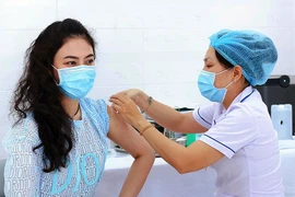 Việt Nam bắt đầu chiến dịch tiêm chủng lớn nhất lịch sử