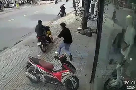  Phát hiện xe bị trộm, nạn nhân đuổi theo nhưng không kịp.