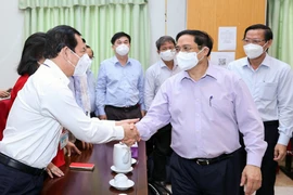 Thủ tướng Phạm Minh Chính thăm, chúc tết các cán bộ ngành y tế TP.HCM.
