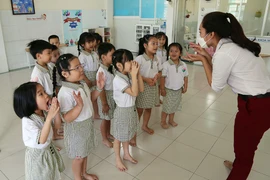 Cô trò Trường Mầm non Hạnh Thông Tây (quận Gò Vấp, TP.HCM) trong một giờ học tại lớp.
