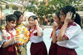 Thành công của trò chính là hạnh phúc của thầy