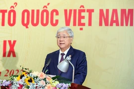 Chủ tịch Ủy ban Trung ương MTTQ Việt Nam Đỗ Văn Chiến phát biểu tại hội nghị.