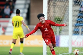 Bích Thùy ghi bàn ở phút 24.
