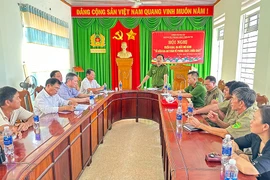 Trưởng Công an xã Đạ Lây phổ biến xây dựng mô hình bảo vệ an ninh trật tự, PCCC trong địa bàn dân cư.