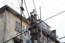 Hà Nội khảo sát ý kiến người dân về loa phường