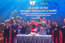 Malaysia hỗ trợ 100.000 USD tái tạo san hô vịnh Nha Trang