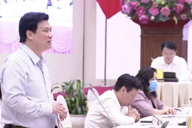 Không có tiêu chí phòng dịch nào bắt học sinh đeo tấm chắn