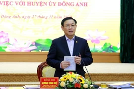 Bí thư Hà Nội: Phải tránh việc TP thì mở, xuống sở thì thắt