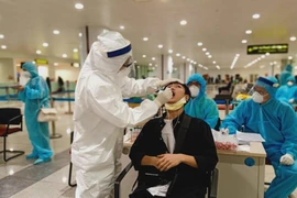 Sân bay Nội Bài phân luồng xét nghiệm COVID-19 người đến từ TP.HCM 