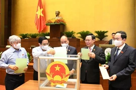 Quốc hội kiện toàn 13 chức danh cho bộ máy khoá mới